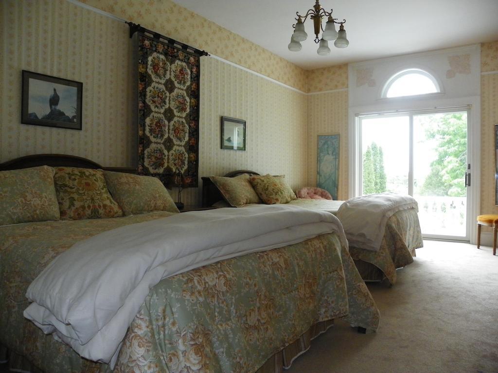 Inn Homeport Historic