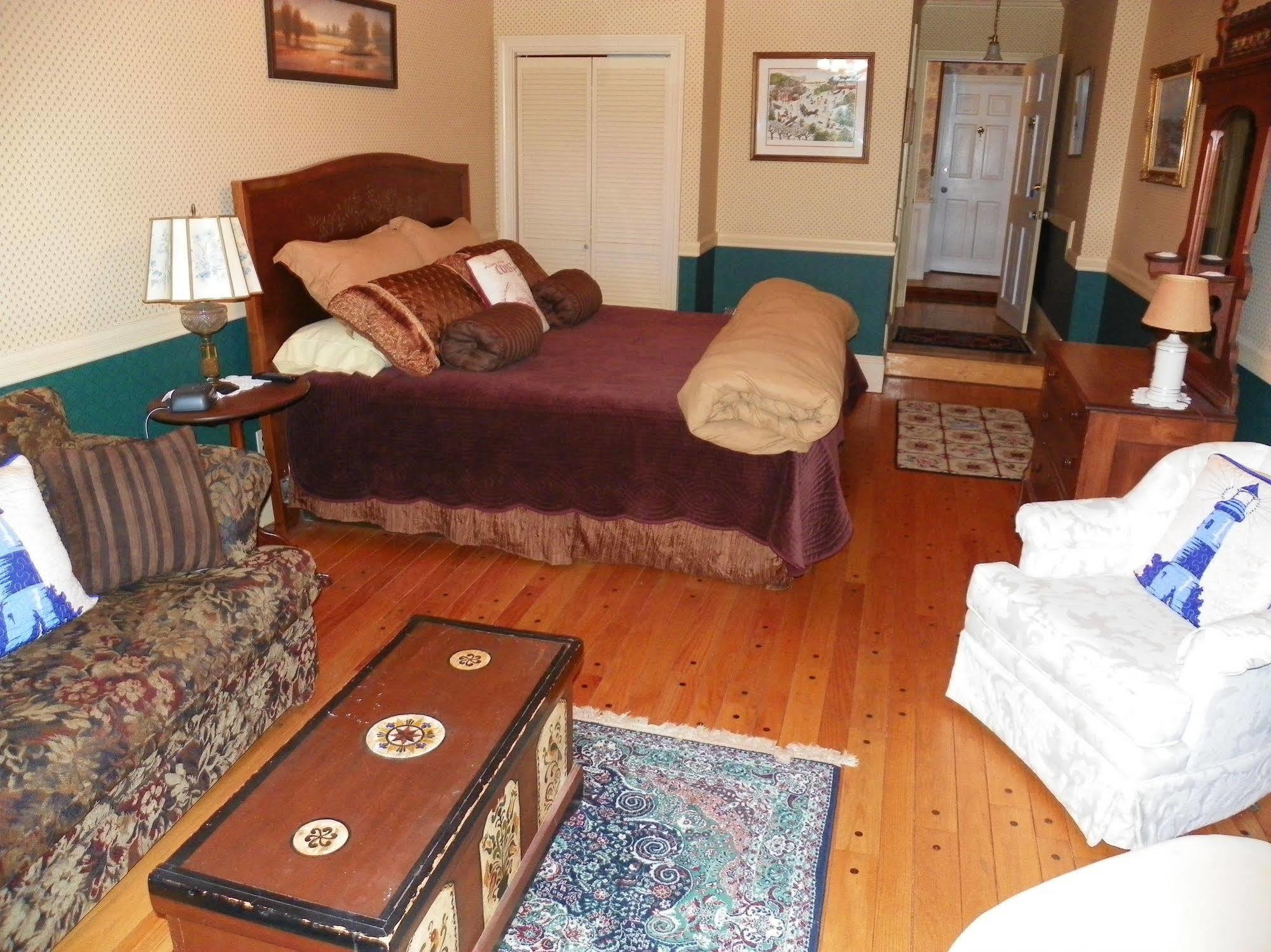 Homeport Historic 3*